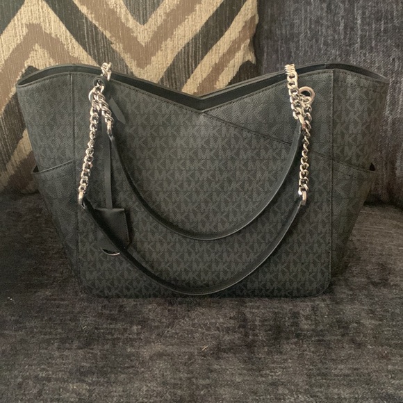 BRAND NEW WITH TAGS MICHAEL KORS PURSE - Picture 2 of 6